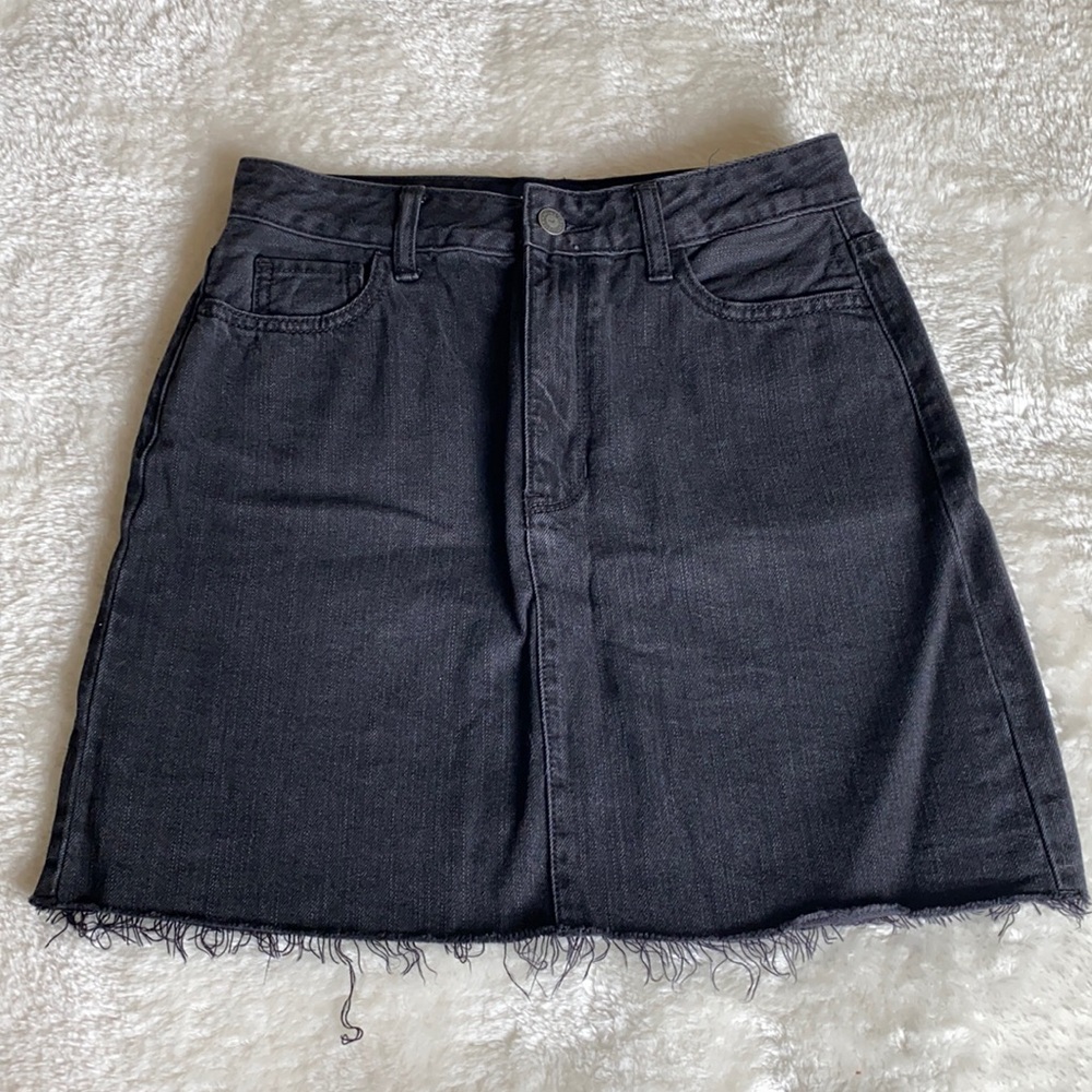 Size 5 Hollister Black Jean Skirt